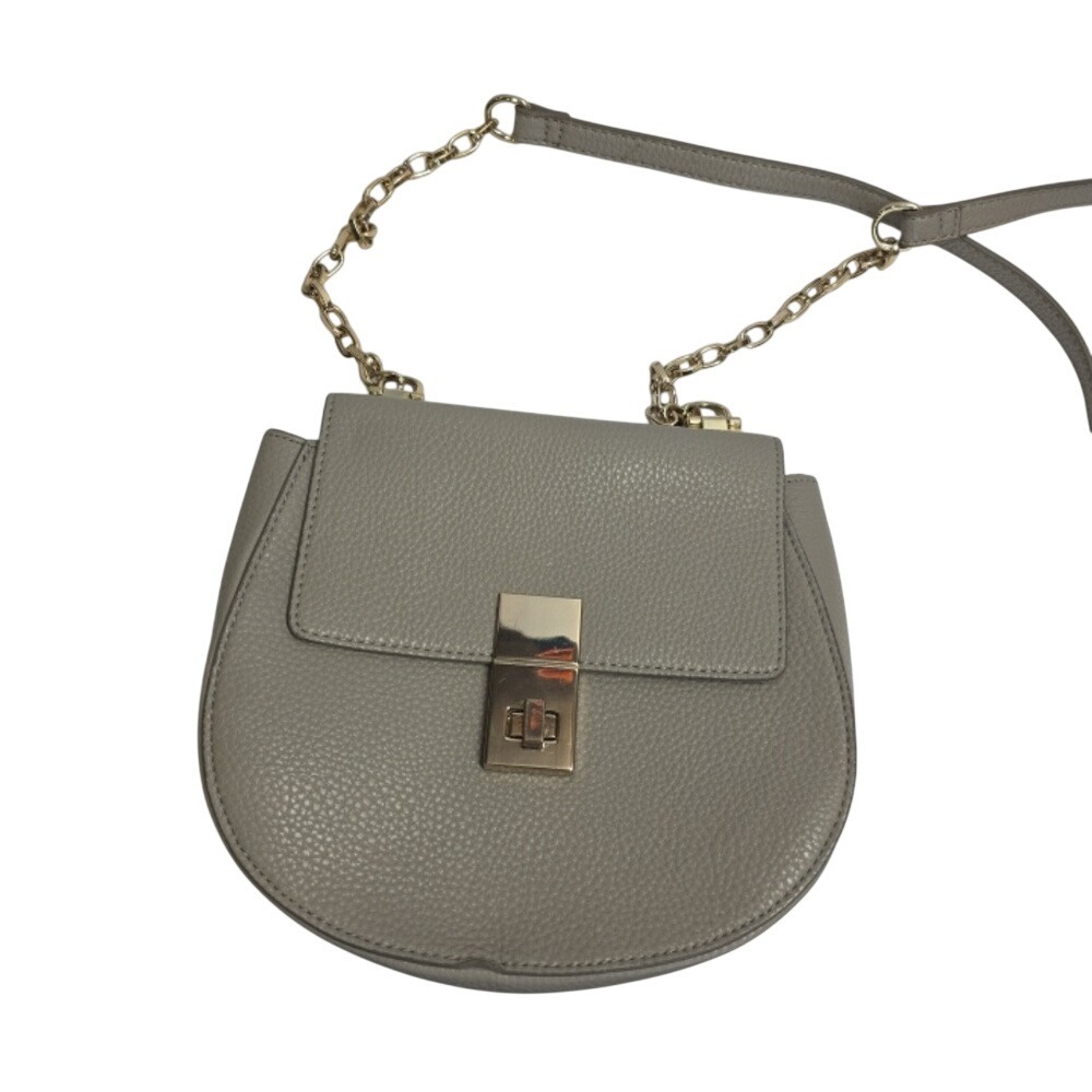 Express Gray Pebble Crossbody Purse Chain Detail‎